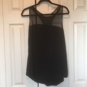 Lot of 4 Old Navy tank tops